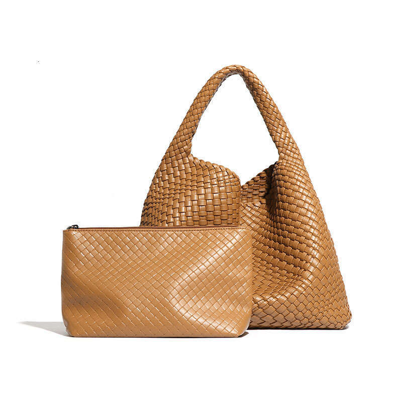 Tote Bag Handmade Woven Women S Large Capacity Shoulder Tote Fashion Versatile Japanese And Korean Style Underarm Bag Shoulder Bag Braided Handbag
