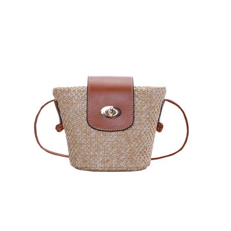Mini Woven Straw Bag for Womens Travel and Vacation Beach Shoulder Bag Small Crossbody Bag Woven Straw Cross Beach Bag XJ2520528