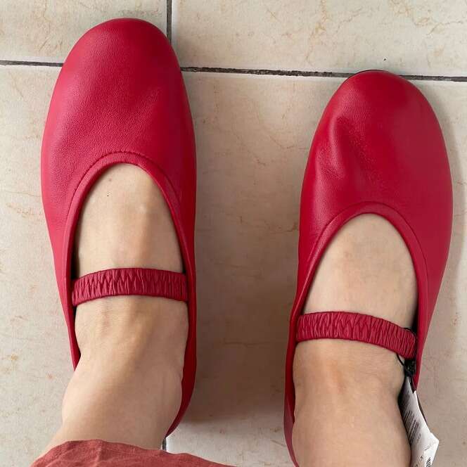 Genuine Leather Red Ballet Women, Elastic Strap, Round Toe, Shallow Mouth, Flat Mary Jane Shoes for Spring and Autumn