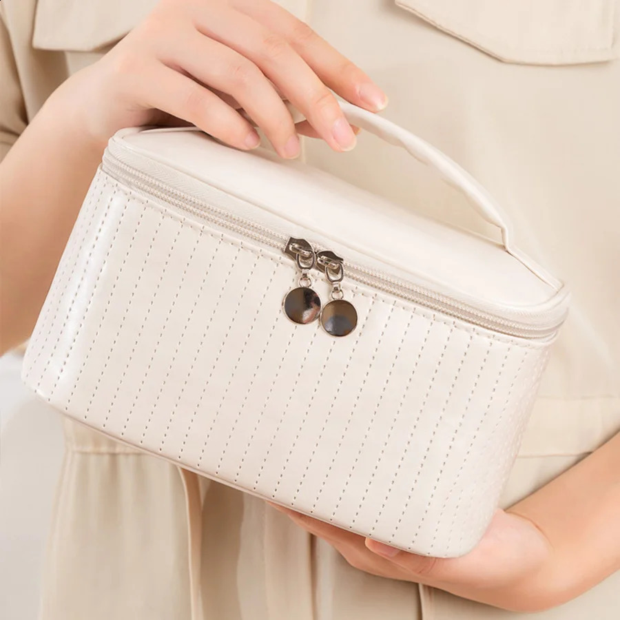 Ladies Large Portable Toasted Cake Double Layer Waterproof Cosmetics Storage Bag Dry and Wet Separation n Tr 250528