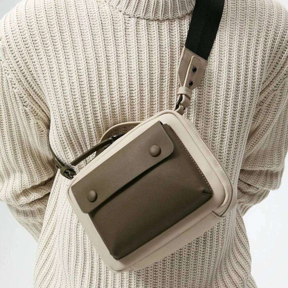 Designer Bags 2025 Famous Brands Crossbody Bags For Men Fashion Simple Design Patchwork Handbags And Purses Wide Strap Square Casual Messenger Bag Lux
