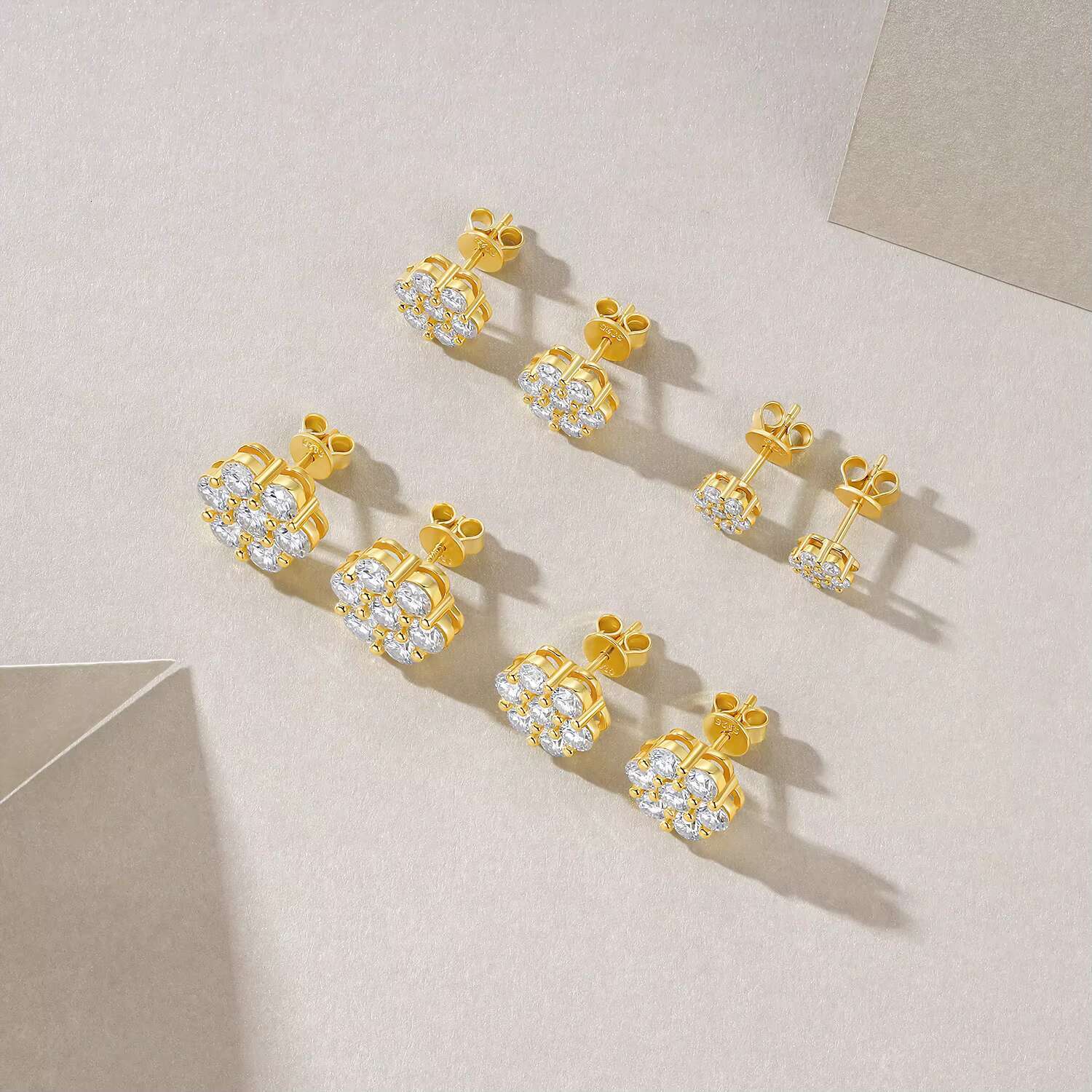 Cluster Flower S925 VVS Moissanite Earrings for Men and Women 925 Sterling Silver Moissanite Stud Earrings with GRA Certificate