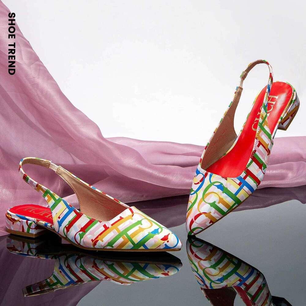 Light Design New Women's Flat Bottom Summer Low Heel Ankle Strap Open Toe Sexy Travel Party Sandals