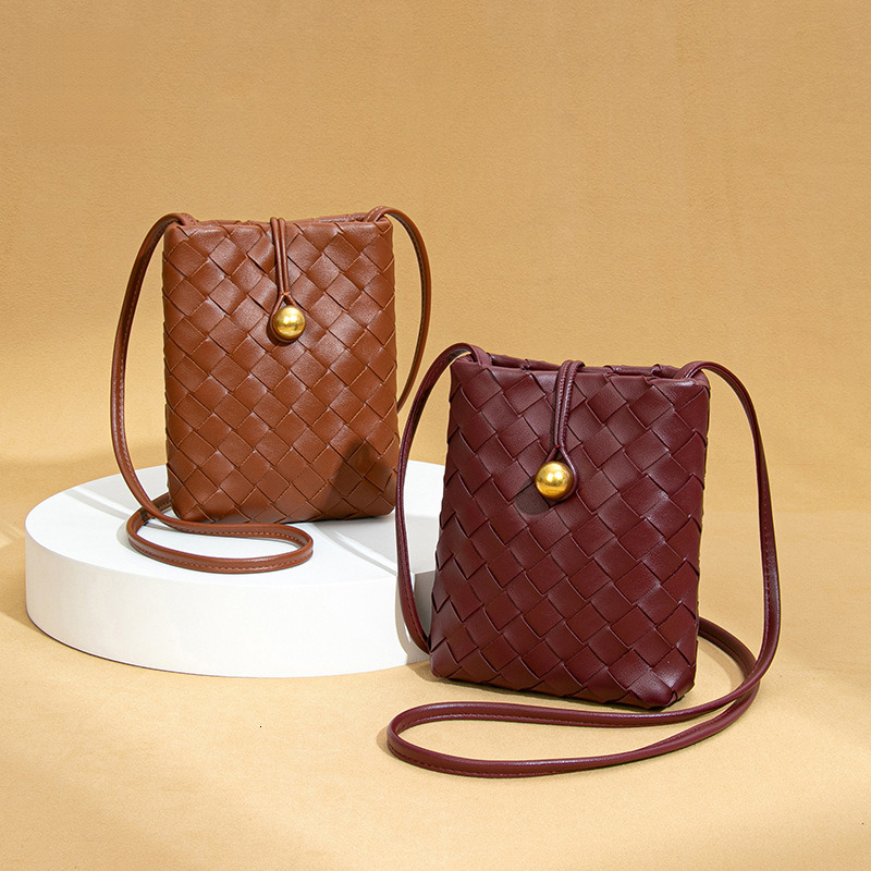 Fashion Mini Vertical Woven Phone Versatile Crossbody Coin Purse Niche Texture Trendy Shoulder Bag for Women
