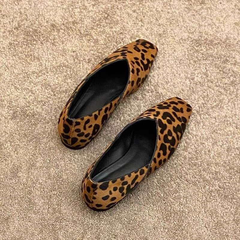 Niche Leopard Print Flat Ballet Women 2025 Spring New Fashion Small Square Toe Mary Jane Shoes