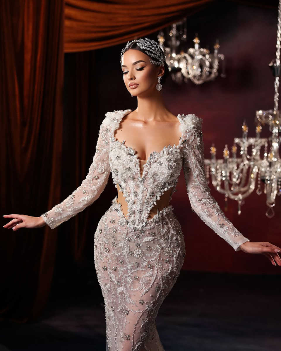 Luxurious Mermaid Wedding Dress 3D Flowers Pearls Beads Bride Bridal Gowns Long Sleeves Appliqued Bride Dresses Customized