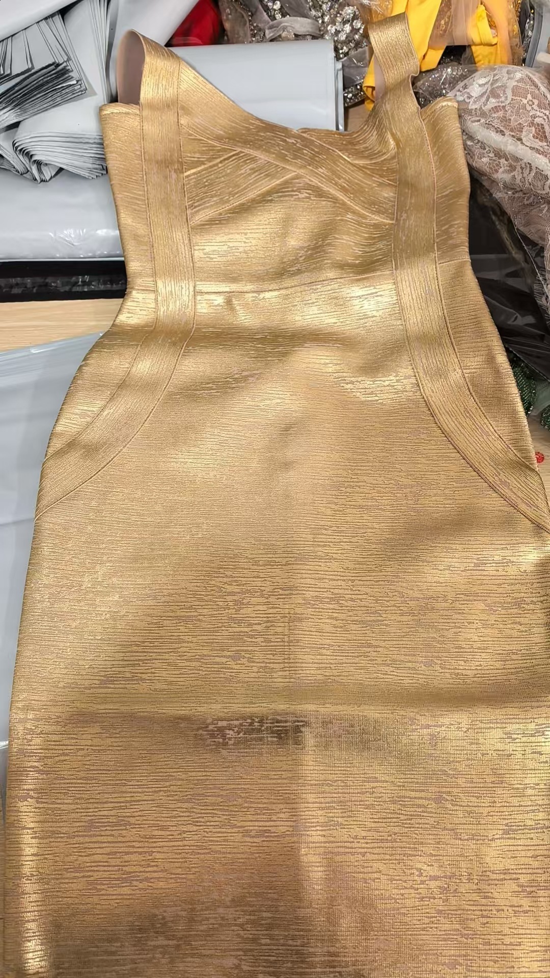 Sexy Low-Cut Bodycon Waist-Cinching Sleeveless Gold-Plated Bandage Dress Fashionable Party Outfit 210409