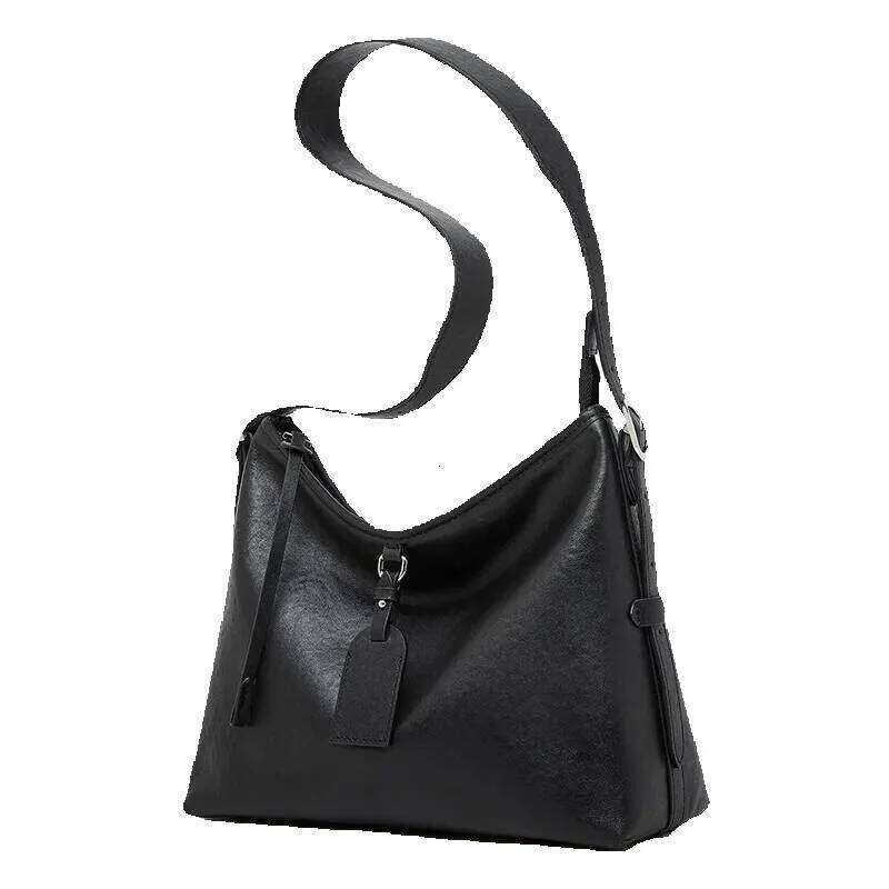 Designer Luxury Cowhide Nuova Moda Femminile Bagna Di Tendenza In Pelle Morbida…