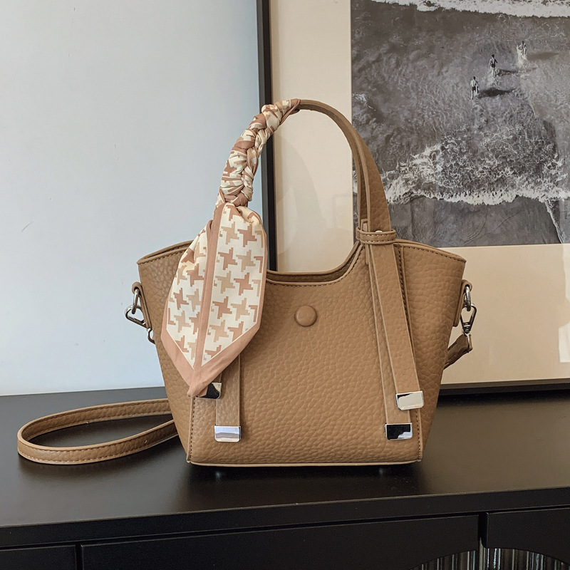Fashion trend fashion niche handbag women s fashion new simple bucket bag crossbody bag trend multifunctional designer women s shoulder bag