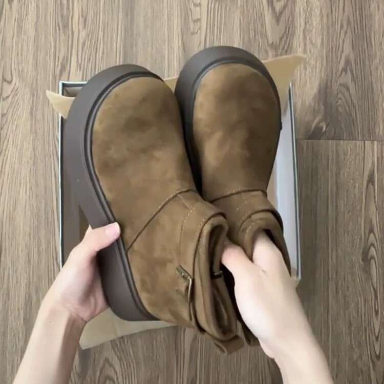 Korean Style Niche Belt Buckle Western Cowboy Short Women Autumn Winter New Thick Sole Height Increasing Round Toe Martin Boots