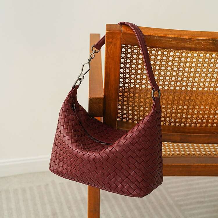 Tote Bag Crafted Sheepskin Dog Walking Niche Shoulder Versatile Crossbody Genuine Leather Woven Bag Handbag Shoulder Bag Braided Handbag