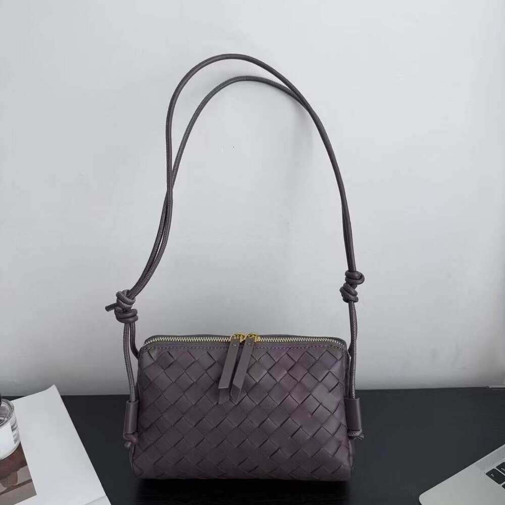 Tote Bag Braided Handbag New Sheepskin Woven Shell Single Shoulder Crossbody Cloud Handbag Knotted Zipper Small Square Bag Shoulder Bag