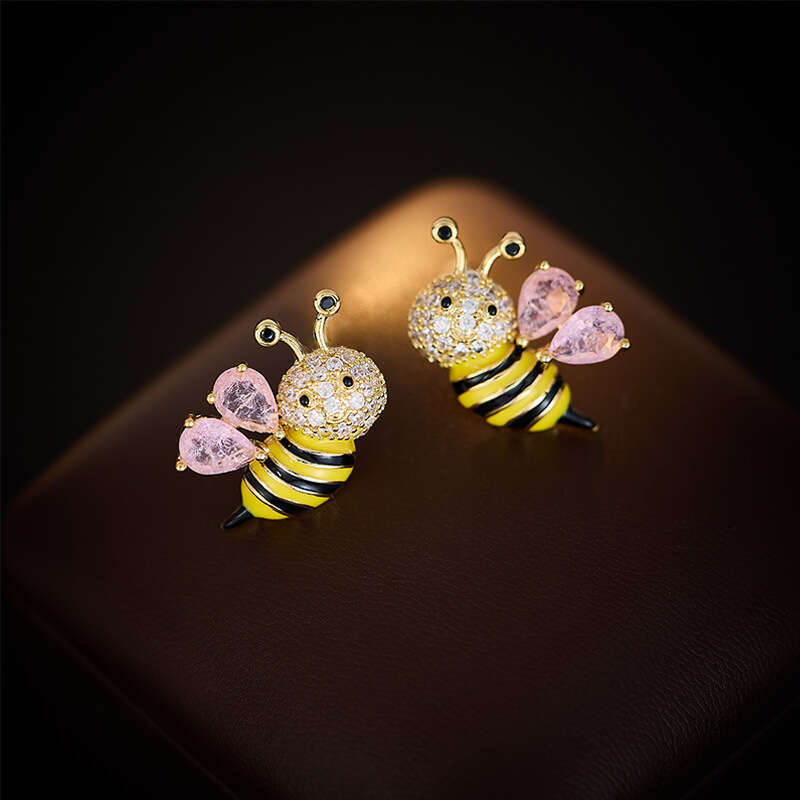 Fashion Creative Zircon Insect Bee Stud S Sier Needle Cute Exquisite Niche Design Sense Light Earrings