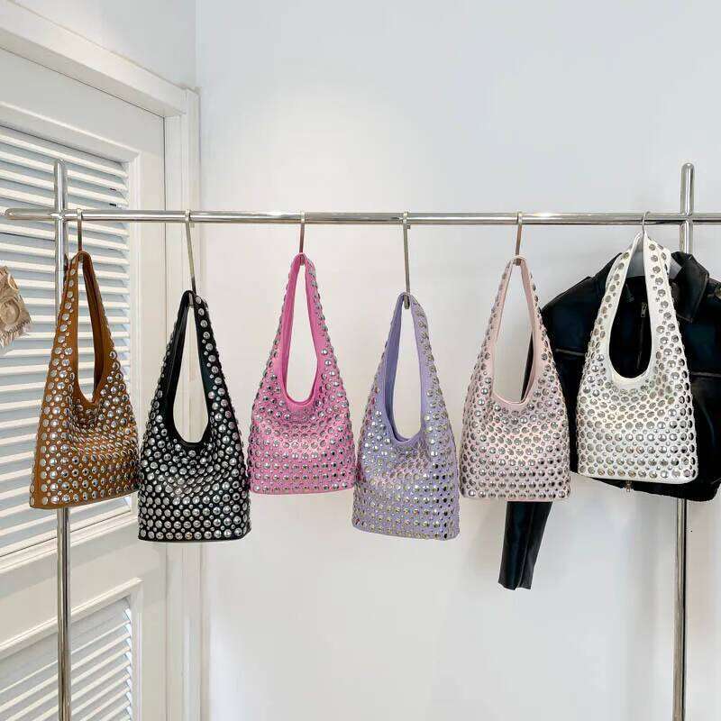 Women's Bags Designer Punk Rivet Bucket Bags For Women Metallic Studded Shoulder Bag Small Shopper Female Designer Purses And Handbags Clutch