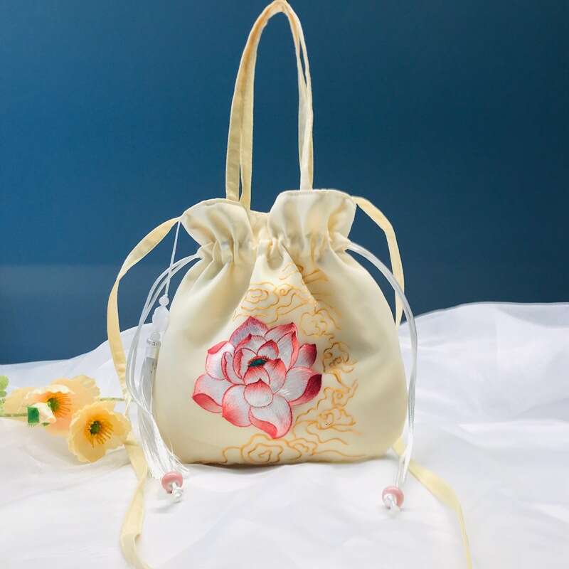 Yunzhiqi Tassel Embroidered Chinese Style Hanfu Accessories Su Embroidery Rounded Corner Drawstring Handheld Crossbody Phone Bag