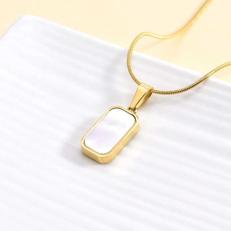 Fashion Black White Double-sided Rectangular Pendant Necklace for Women Stainless steel Gold Plated Geometric Jewelry XJ250528
