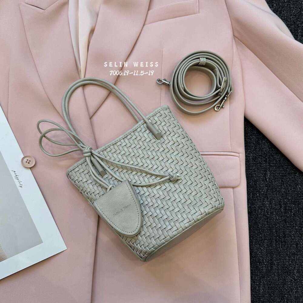 Tote Bag This Year S Summer Trend Fresh Woven Texture Genuine Leather Handheld Basket For Women Stylish Hollow Out Bag Shoulder Bag Braided Handbag