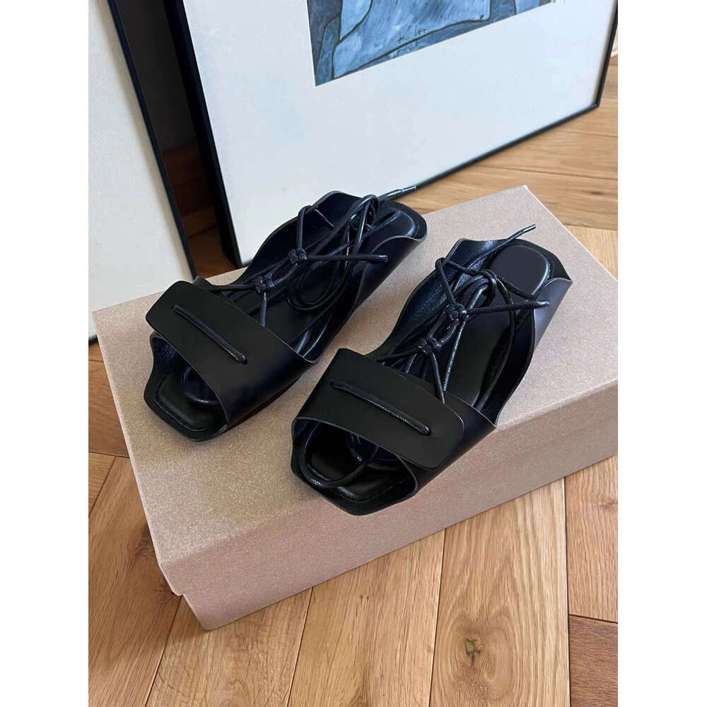 Cowhide Version ~ Niche Cross-Strap Open-Toe Flat for Women 2025 New Summer Roman Sandals