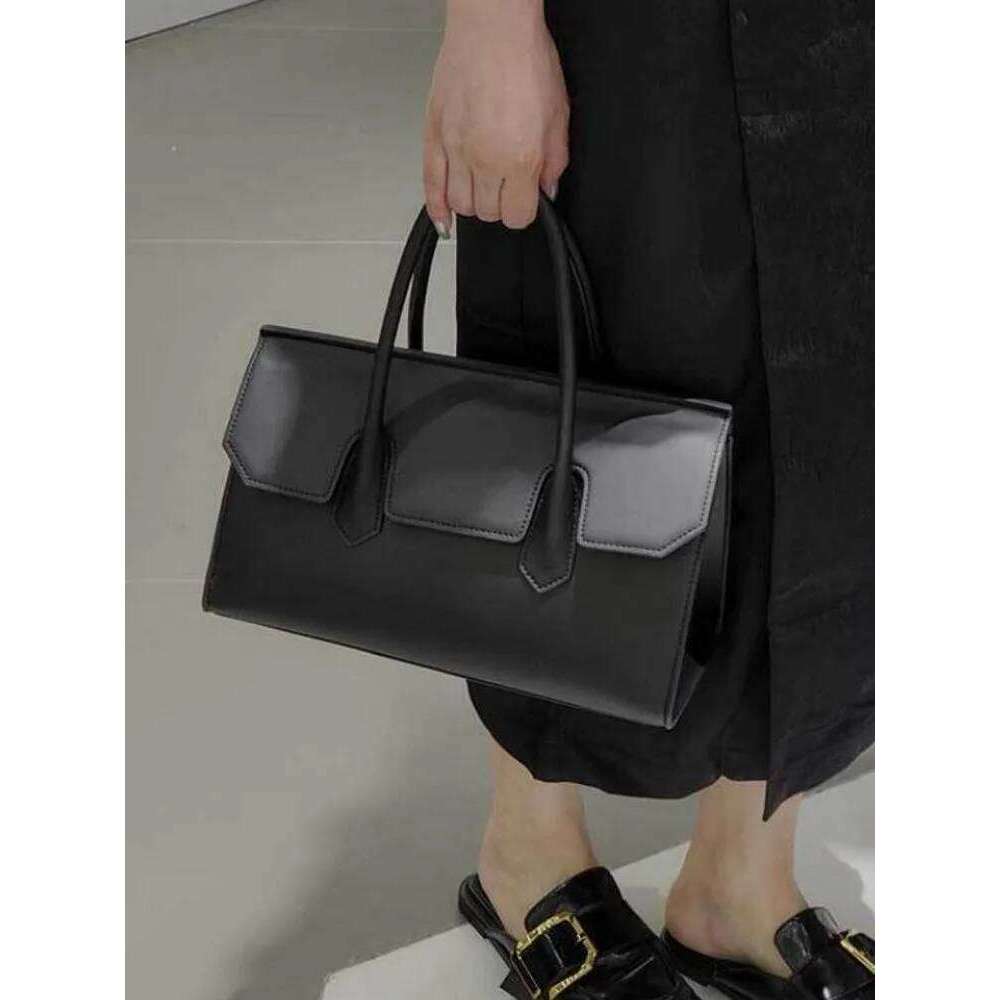Elegant Office Ladies Totes Handbag Flap Cowhide Genuine Leather Business Women Strap Shoulder Bag New Sling Crossbody Bags
