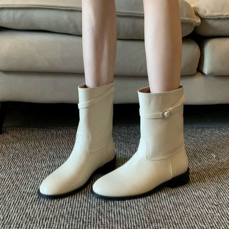 Korean Style White Short for Women 2024 New Autumn Winter Wide Tube Round Toe Chunky Heel Western Cowboy Belt Buckle Martin Boots
