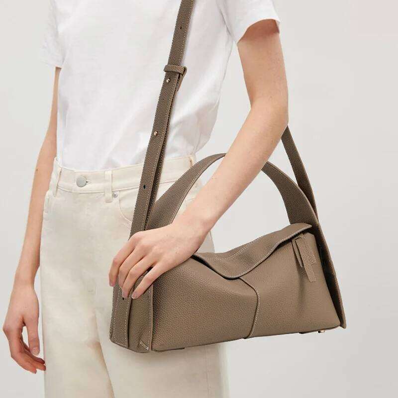 Leather Pillow Official Website 2025 New Commuter Large Capacity Cross-Body Women's Bag Fashionable Shoulder