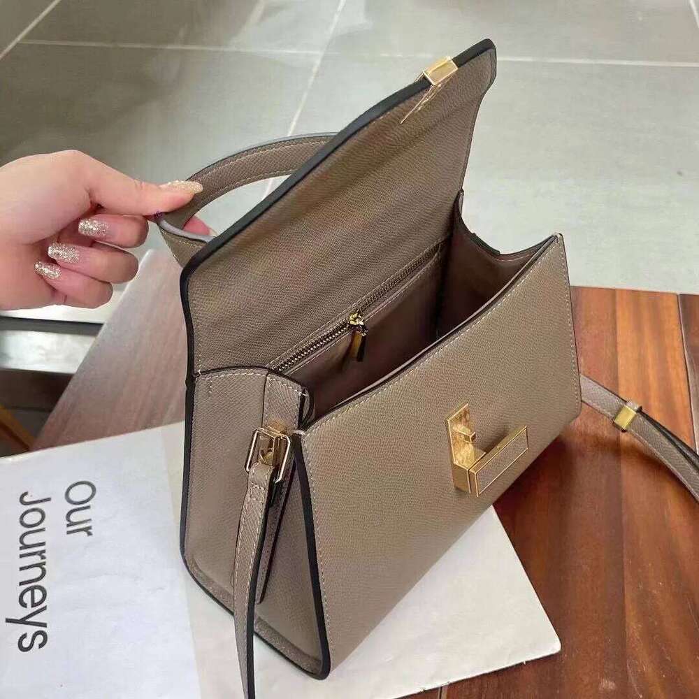 Genuine Leather Women's New Summer Ladies Handbag Brand Designer Shoulder Crossbody Messenger Bag Promotion