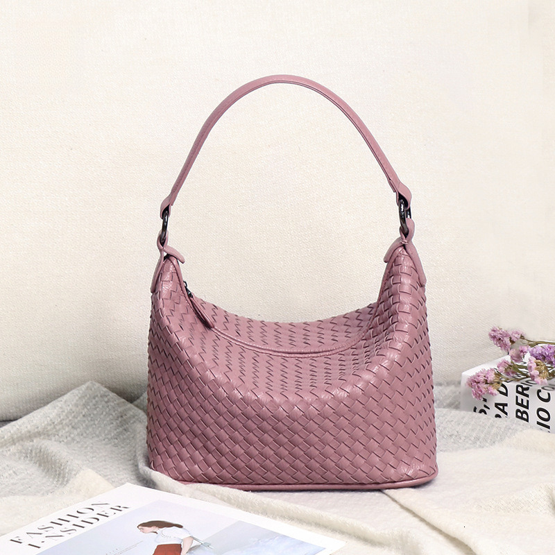 Handwoven Trendy Large Capacity Handbag for Women Simple Shoulder Underarm Fashion Crossbody Bag