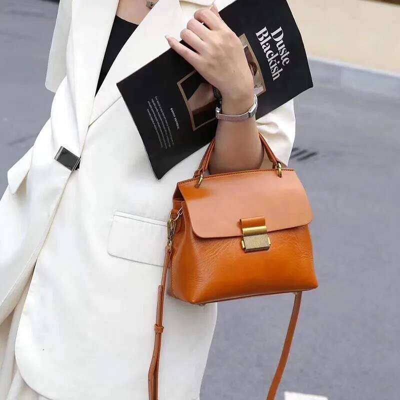 Designer Bag Vintage Cow Leather Women Handbags Quality Messenger Satchels Fashion Commuter Shoulder Crossbody Solid Color