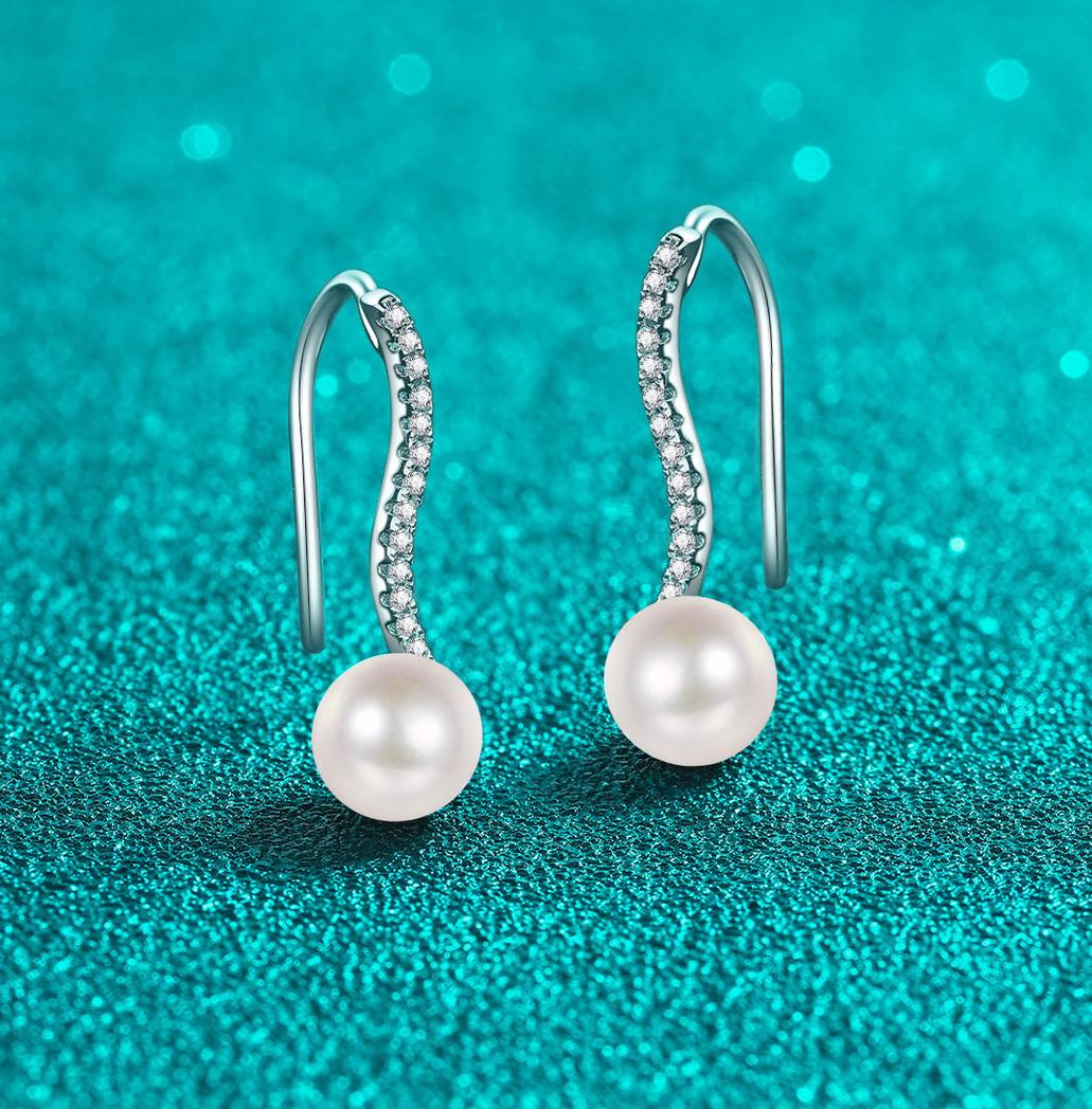 Luxury Women's Wavy Patterned S925 Silver Earrings Featuring Real Moissanites and Cultured Pearls