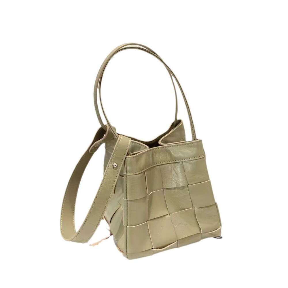 Tote Bag Braided Handbag Summer Textured Genuine Leather Woven Bucket Stylish Fashion Wing Top Layer Cowhide Mini Women S Underarm Bag Shoulder Bag