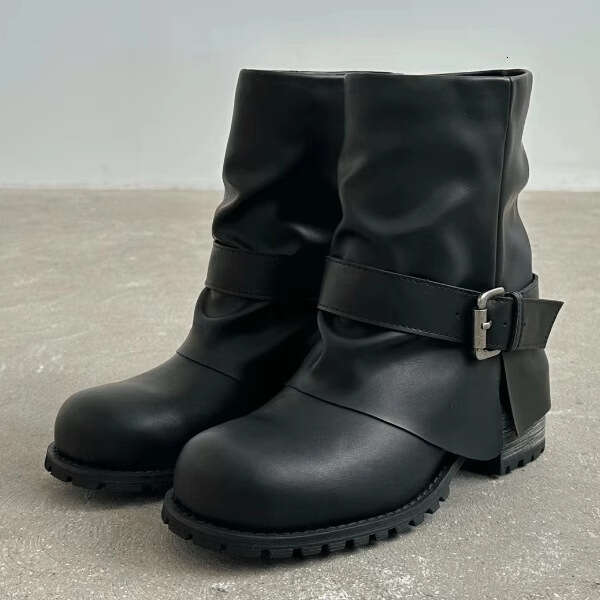 Genuine Leather Niche Korean Style Belt Buckle Chimney Sleeve Tube Pants Women Autumn Winter New Thick Heel Round Toe Short Boots