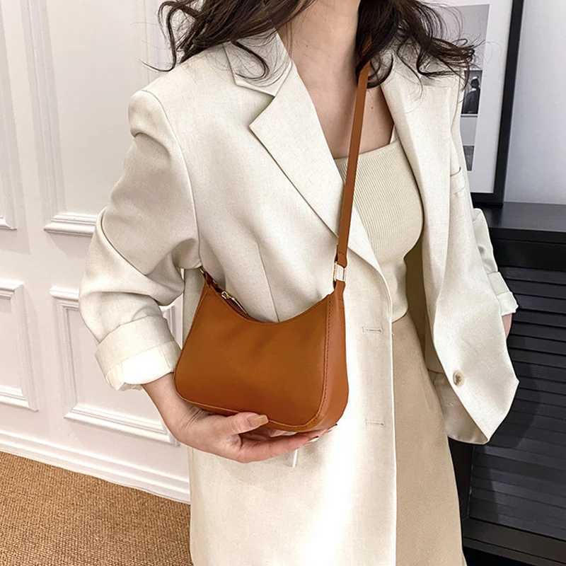 Retro Solid Color PU Leather Shoulder Underarm Bag Womens Fashion Handbags Hobos Purses and Handbag Ladies Crossbody Bags XJ2520528