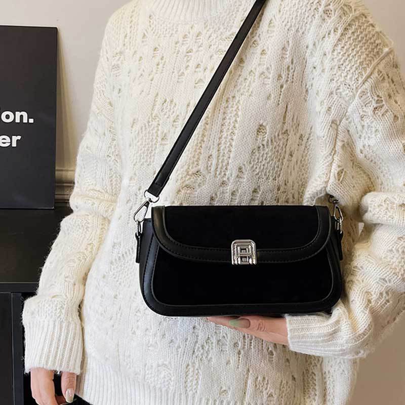 Fashionable texture 2023 new women's autumn and winter popular versatile crossbody single shoulder underarm small square bag