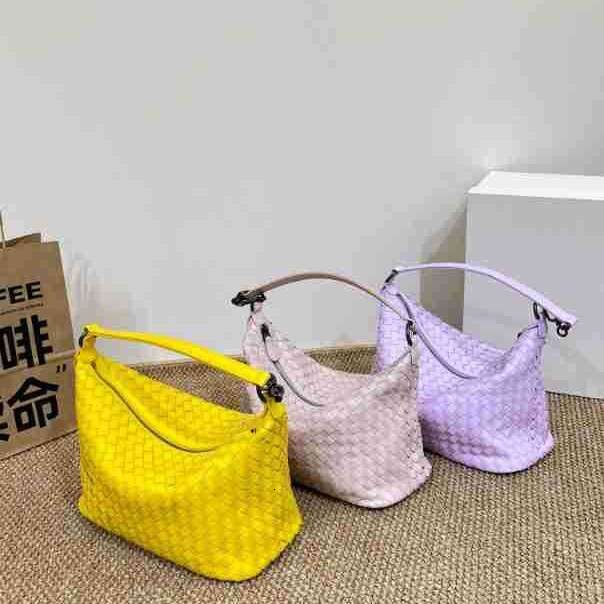 Tote Bag New Handwoven Dumpling Dog Walking Underarm Hobo Single Shoulder Handbag Sheepskin Lunch Box Bag Shoulder Bag Braided Handbag