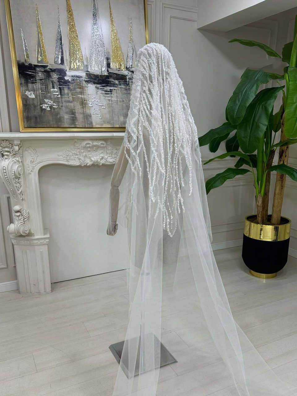 Sparkly Sequins Wedding Veil One Layer Long Chapel Length Bride Veils Sequin Edge With Comb Customized Bridal Accessories