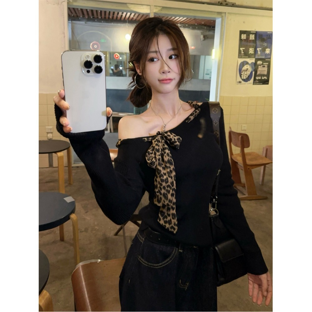 Designer Shirt Leopard Print Lace Up Off Shoulder Shirt For Women Soft And Slim Fit Off Shoulder Top 2025 New Fashion Designer