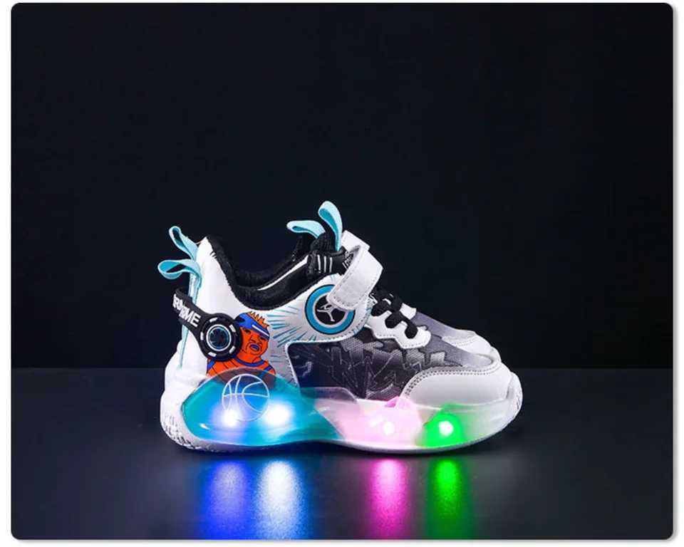 Boys Flash Sports Mesh Breathable Basketball Sneakers for Middle and Small Children Soft Bottom Non-slip LED Casual Shoes H260130