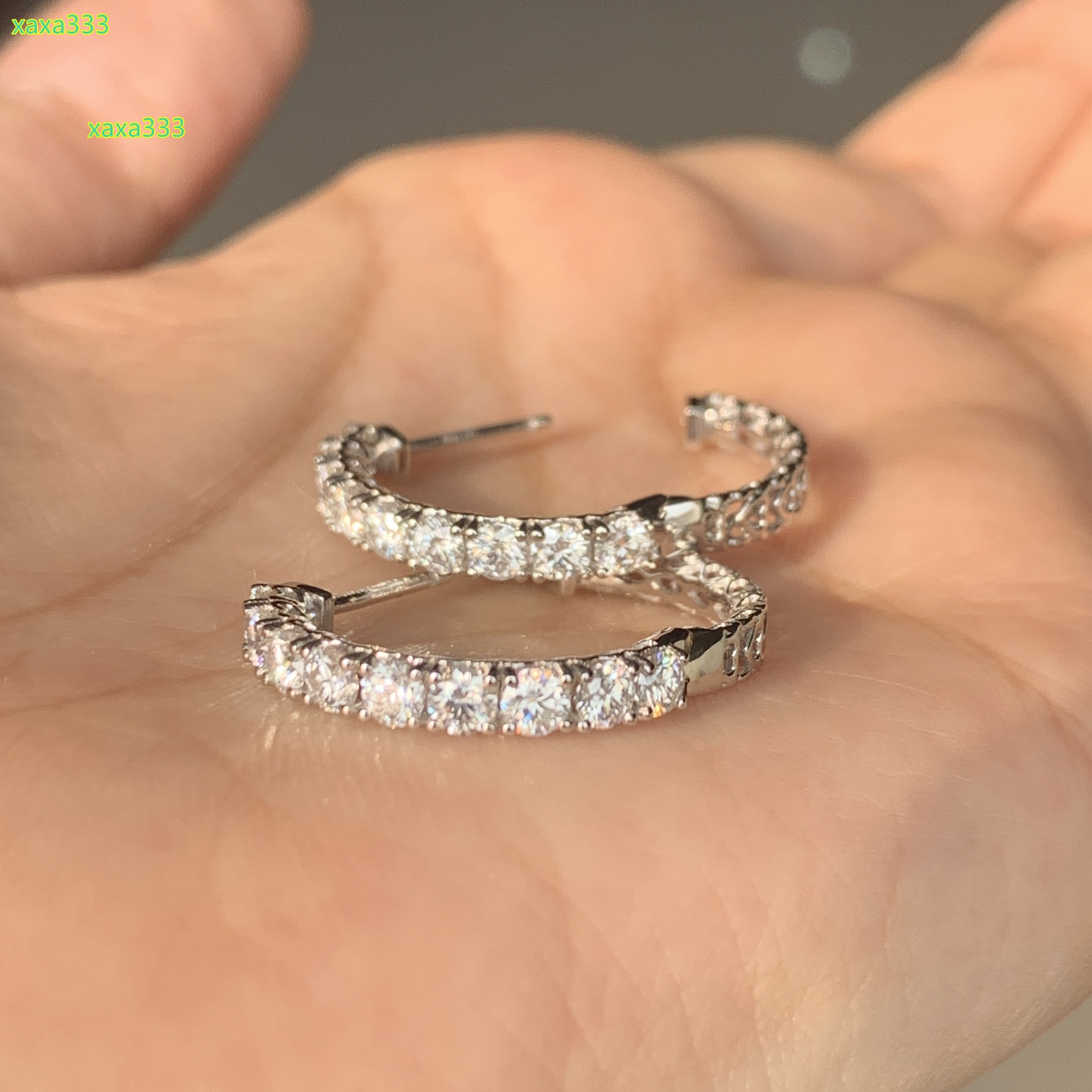 Fancy Jewelry Custom 10K 14K 18K White/Yellow/Rose Gold Material D FL Round 2.9MM Moissanite Diamond Hoop Earrings