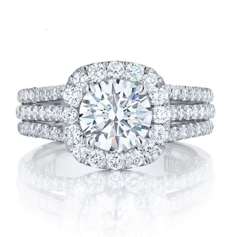 Luxurious Crystal Ring Romantic Engagement Wedding Ring Alloy Jewelry Gift for Women