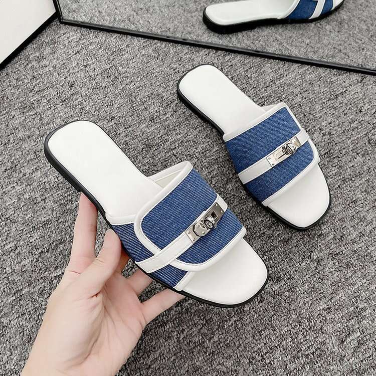 Metal Buckle Plus Size Women's Shoes Designer Sandals Low Heel Sandals, Women's Outdoor Wear 2025 Summer New Square Headed Flat Slippers For