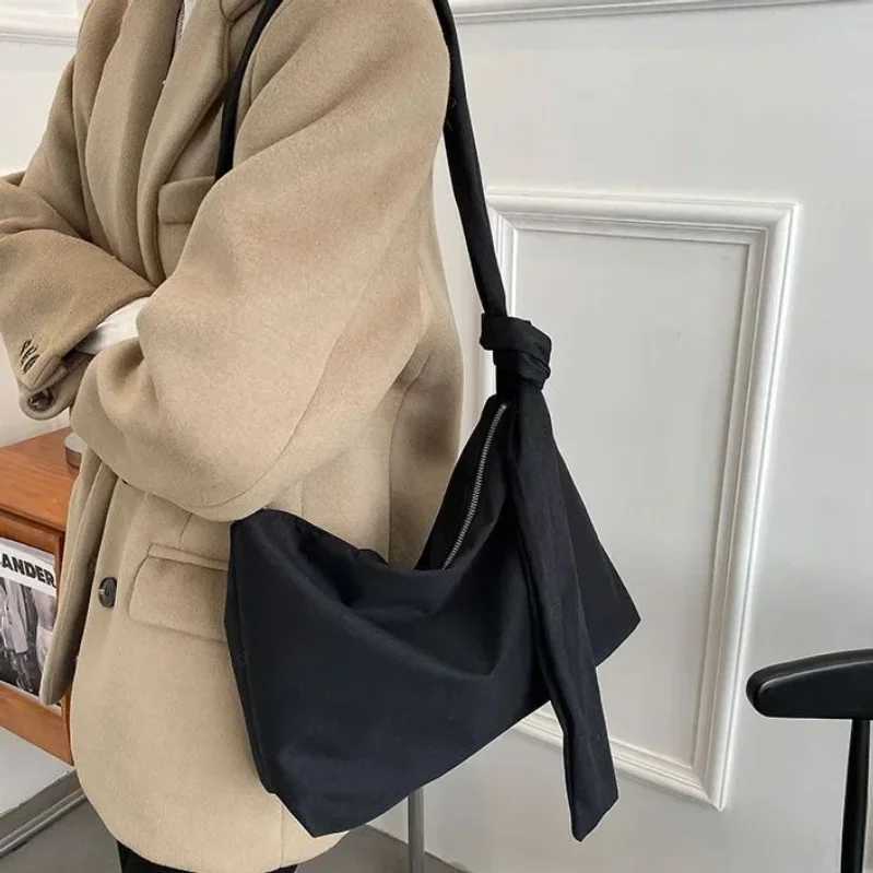 Casual Messenger Bag Black Crossbody Handbag for Women and Girls with Adjustable Chain Knotted Shoulder Strap Simple Solid Tote XJ2520528