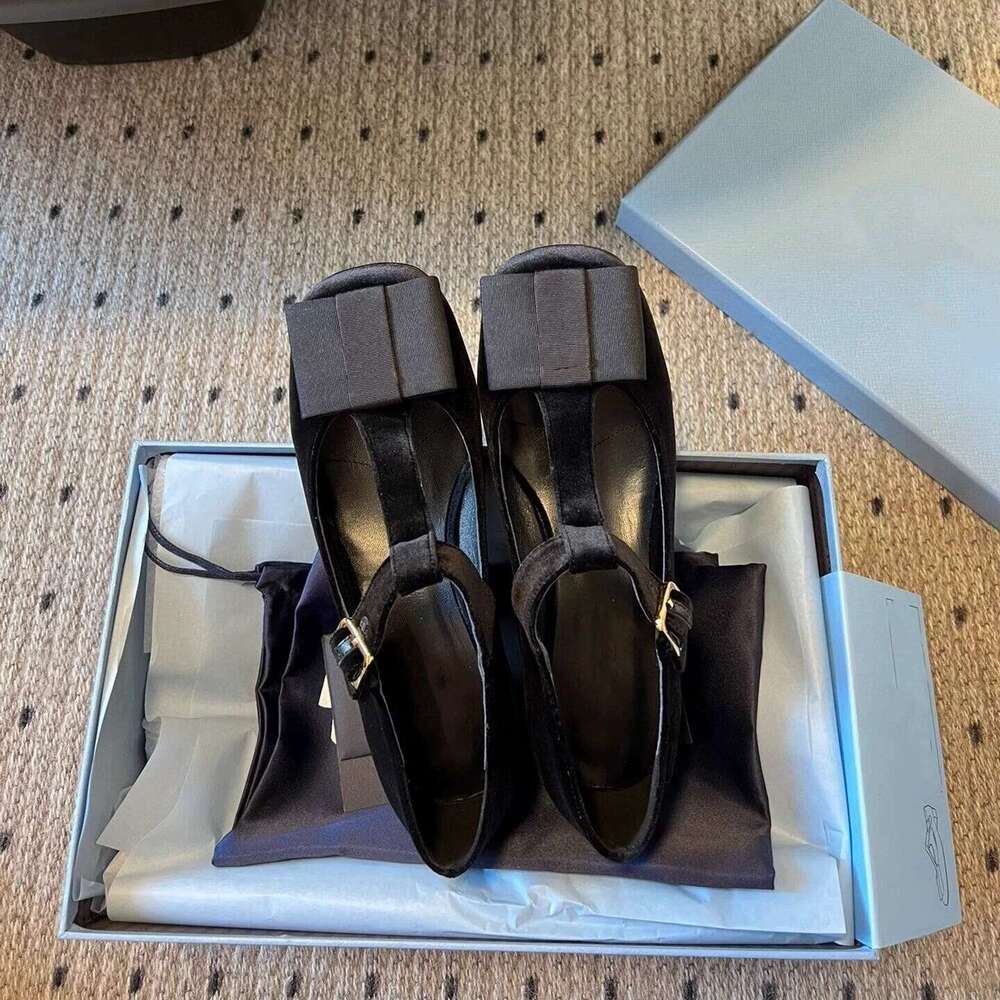 French Style Genuine Leather Square Toe Mary Jane with One-Strap Buckle for Women, Spring and Autumn New Thick Heel T-Strap Bowknot Shoes
