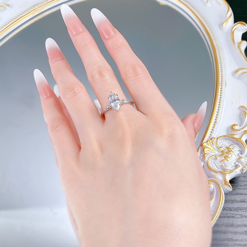 2025 Choucong Brand New Wedding Rings Vintage Jewelry Soild 100% 925 Sterling Silver Marquise Cut White Moissanite Eternity Women Engagement Band Ring