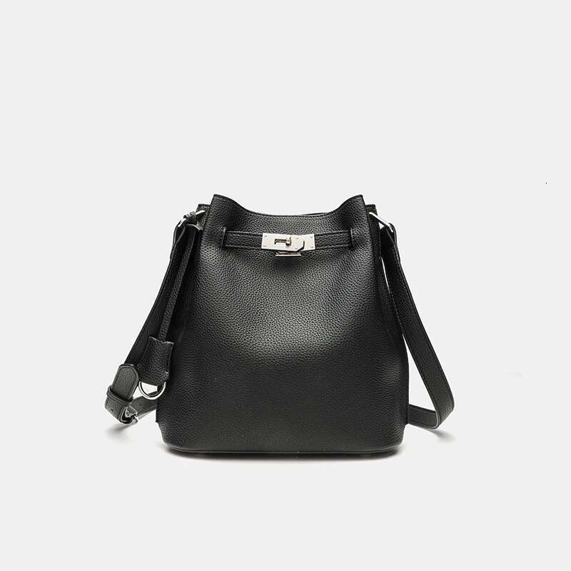 2025 New Bucket Bag Casual Vertical Horseshoe Shoulder Crossbody Handbag for Women