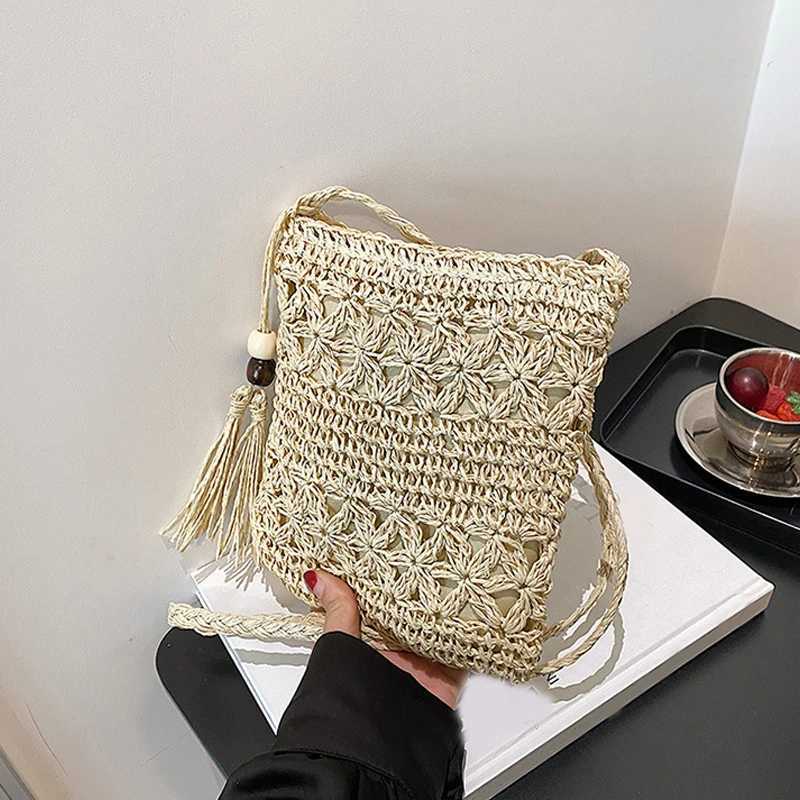 Women Beach Woven Straw Shoulder Messenger Bag with Tassel Boho Hollow Out Crochet Crossbody Handbag Clutch Purse XJ2520528