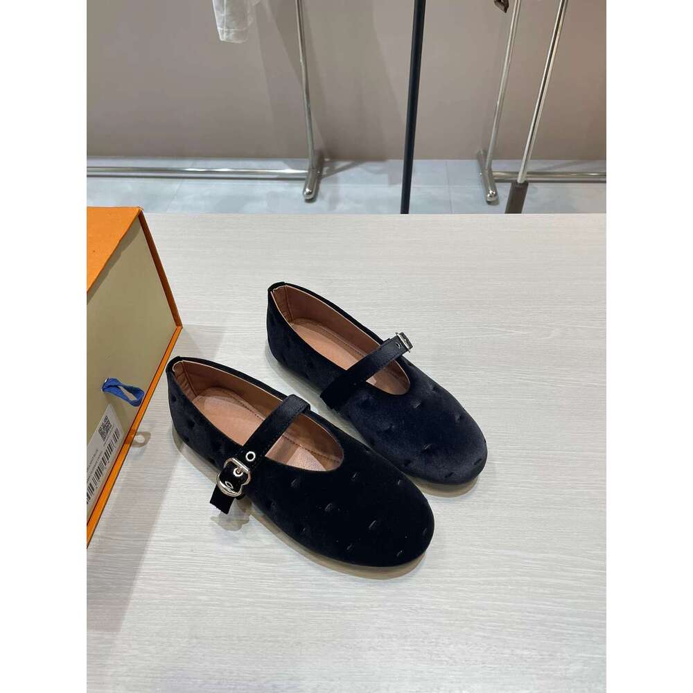Genuine Leather Niche Round Toe One-Strap Mary Jane for Women Spring and Autumn New Fashion Flat Ballet Shoes