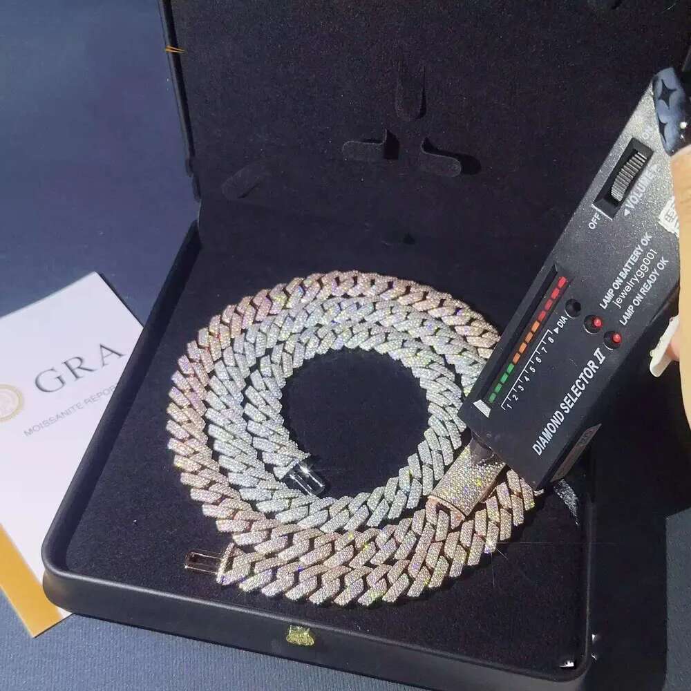 20MM W Gold Chains for Men Prong Chocker S Personalize Iced Out Chain Hip Hop Designer JewelryCuban k Necklace 3 Row Moissanite