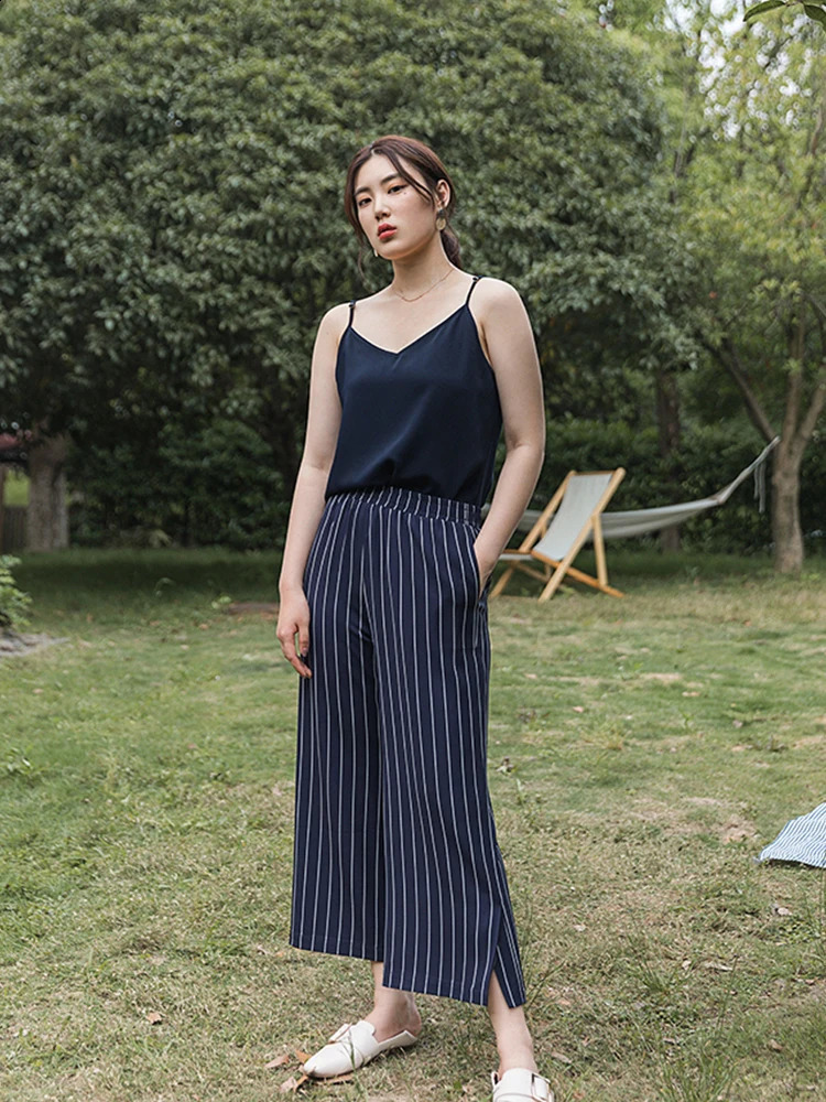 DUSHU Casual Streetwear Women Cami Tops Sexy V Neck Summer Black Tank White Elegant Sleeveless Cute Ladies Clothes 250527