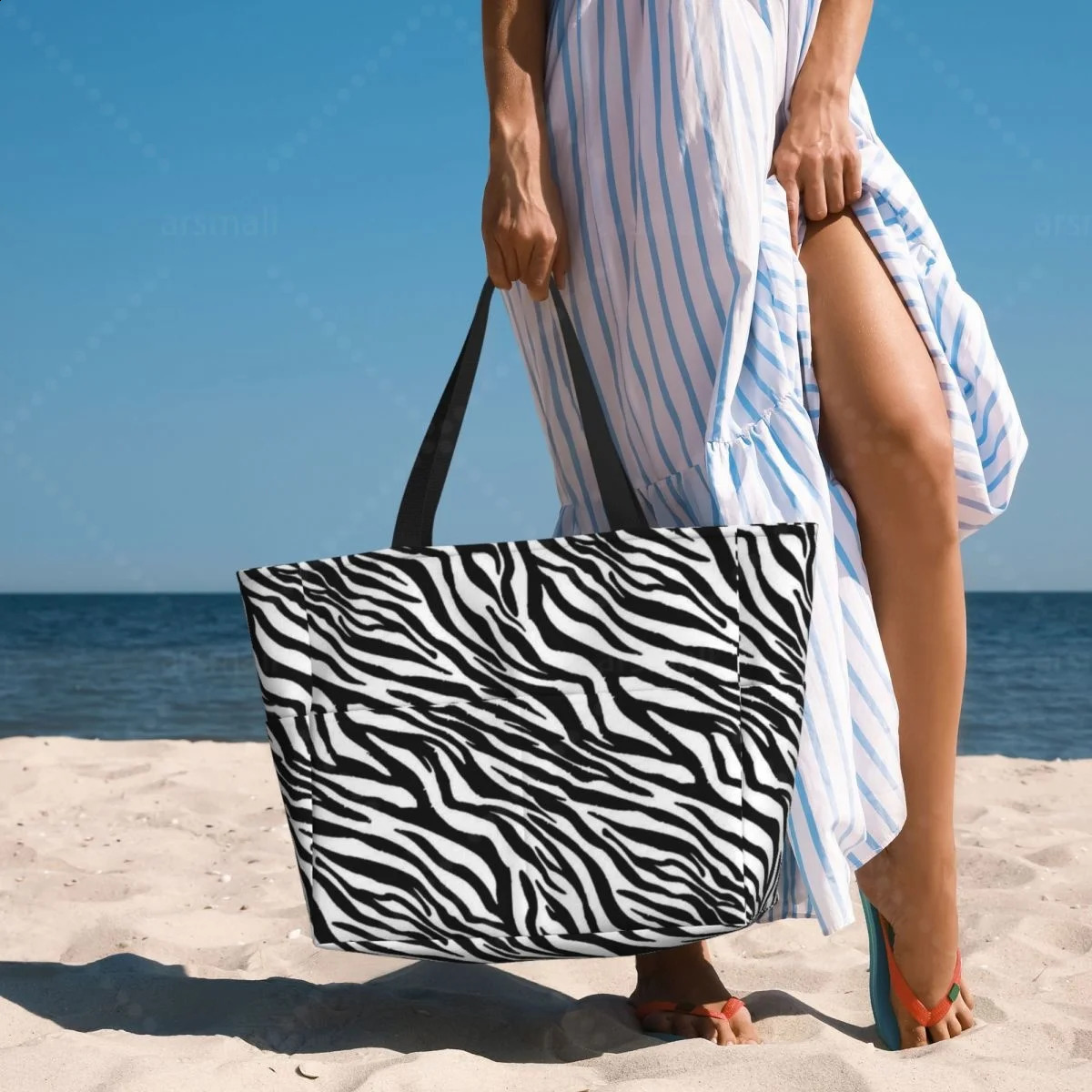 Zebra Stripe Travel Tote Bag Large Sandproof Beach with Zipper and Pockets for Womens Vacation Gym Travel 250528