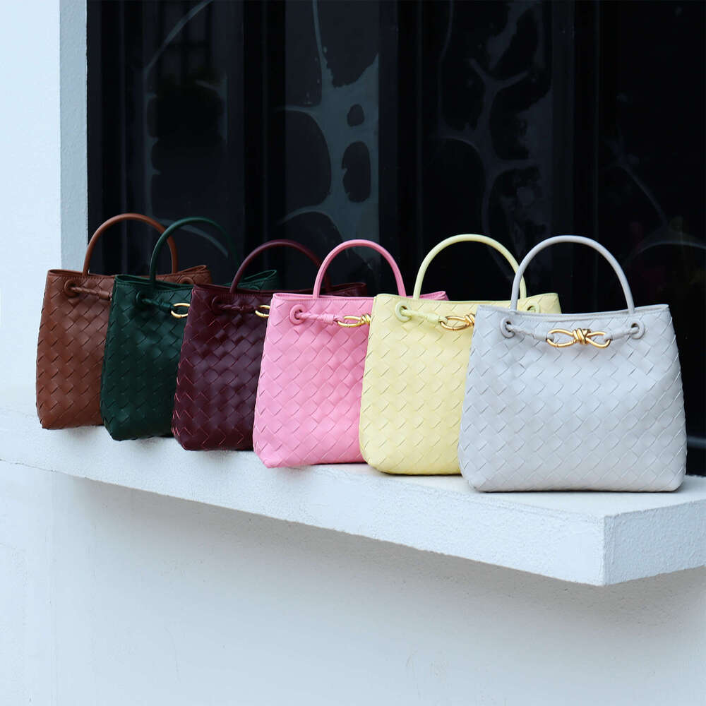 Tote Bag New Trend Tote Versatile Fashion Quilted Genuine Leather Woven Bag Casual Shoulder Handbag For Women Shoulder Bag Braided Handbag